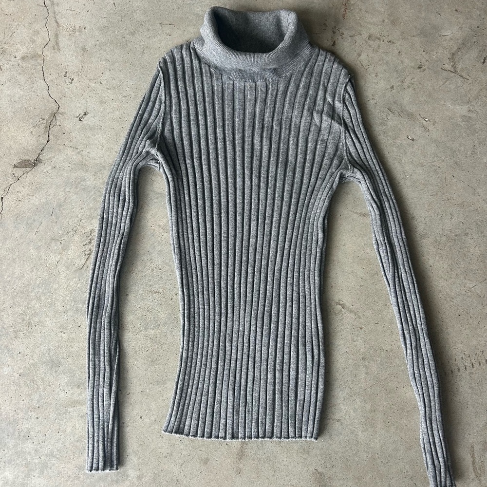LF Markey Women’s Size 4 Gray Wool Fitted Turtleneck Sweater Never Worn